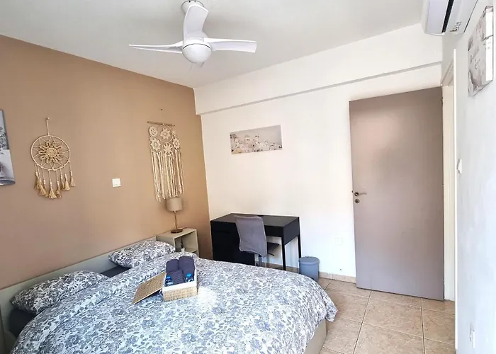 ホームステイ 5 Min Walk To Beach, Perfect Seaside Escape 3br Shared *