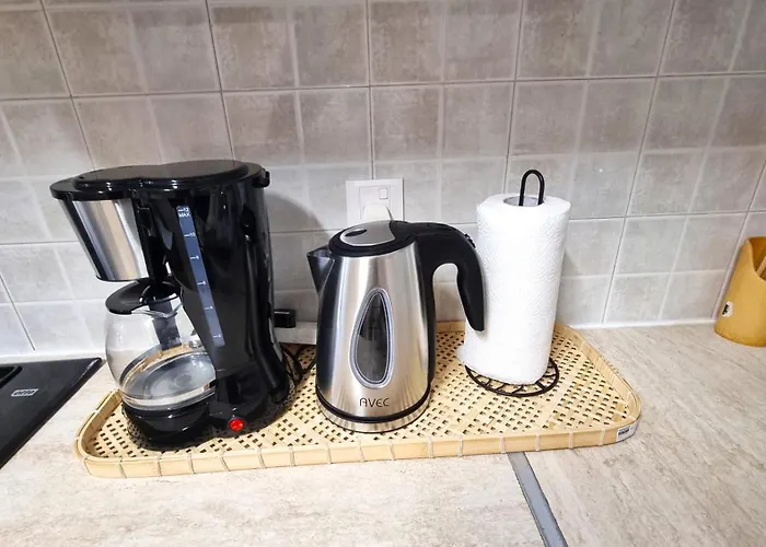 5 Min Walk To Beach, Perfect Seaside Escape 3br Shared Habitación en casa particular *